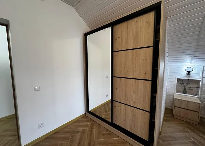 Bilia Tustani Apartment Urych